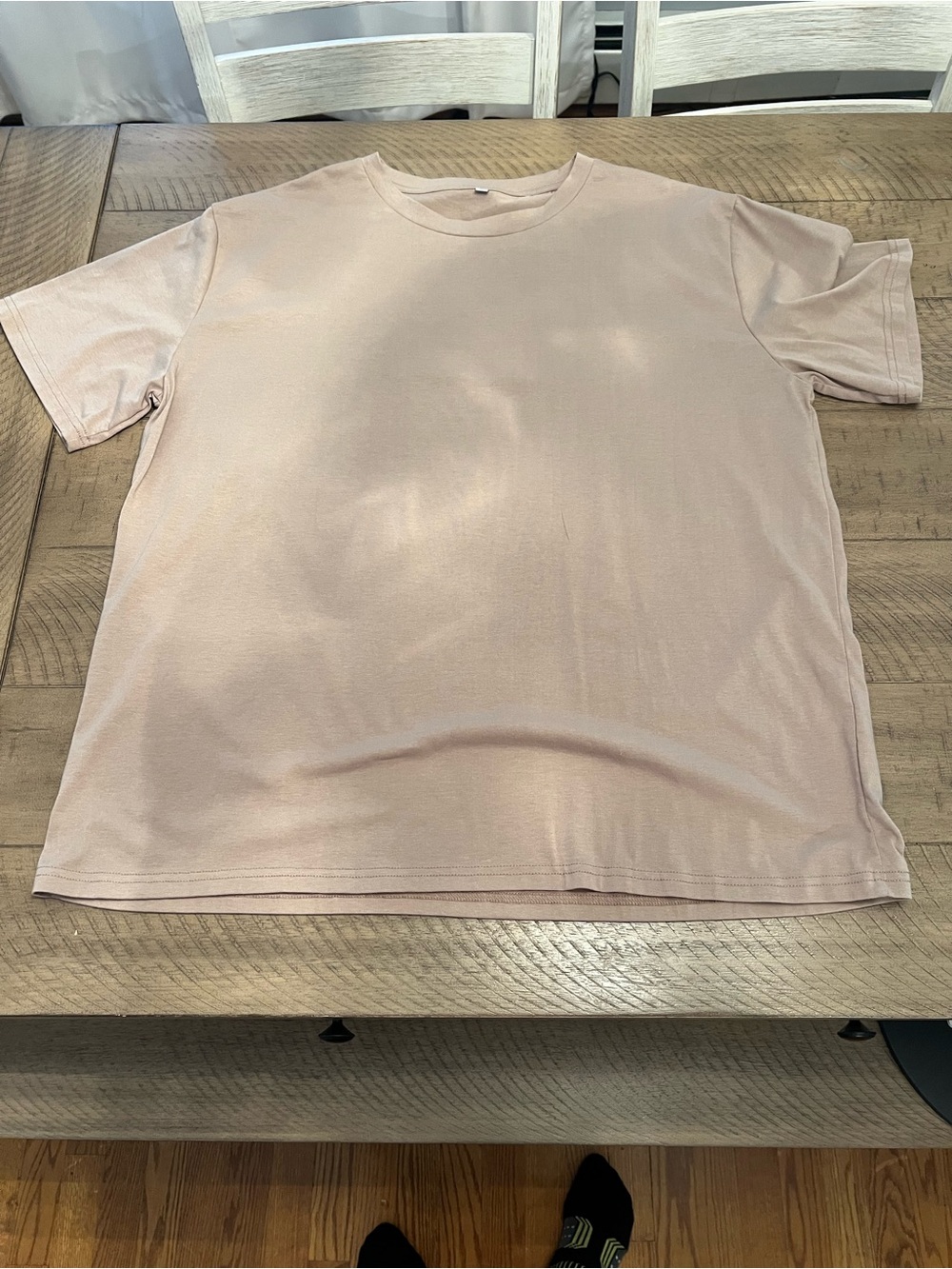 Short Sleeve Crew Neck T‑Shirt in Light Beige